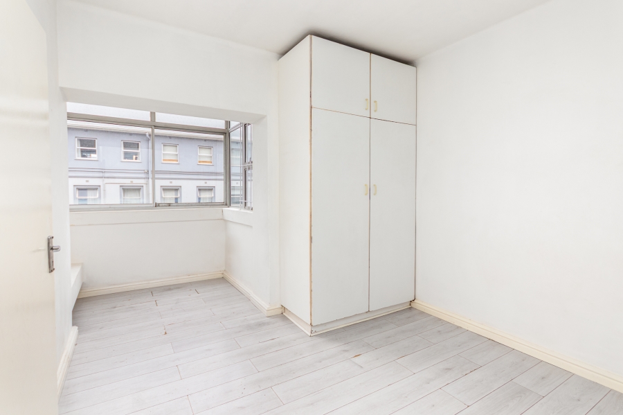 2 Bedroom Property for Sale in Zonnebloem Western Cape